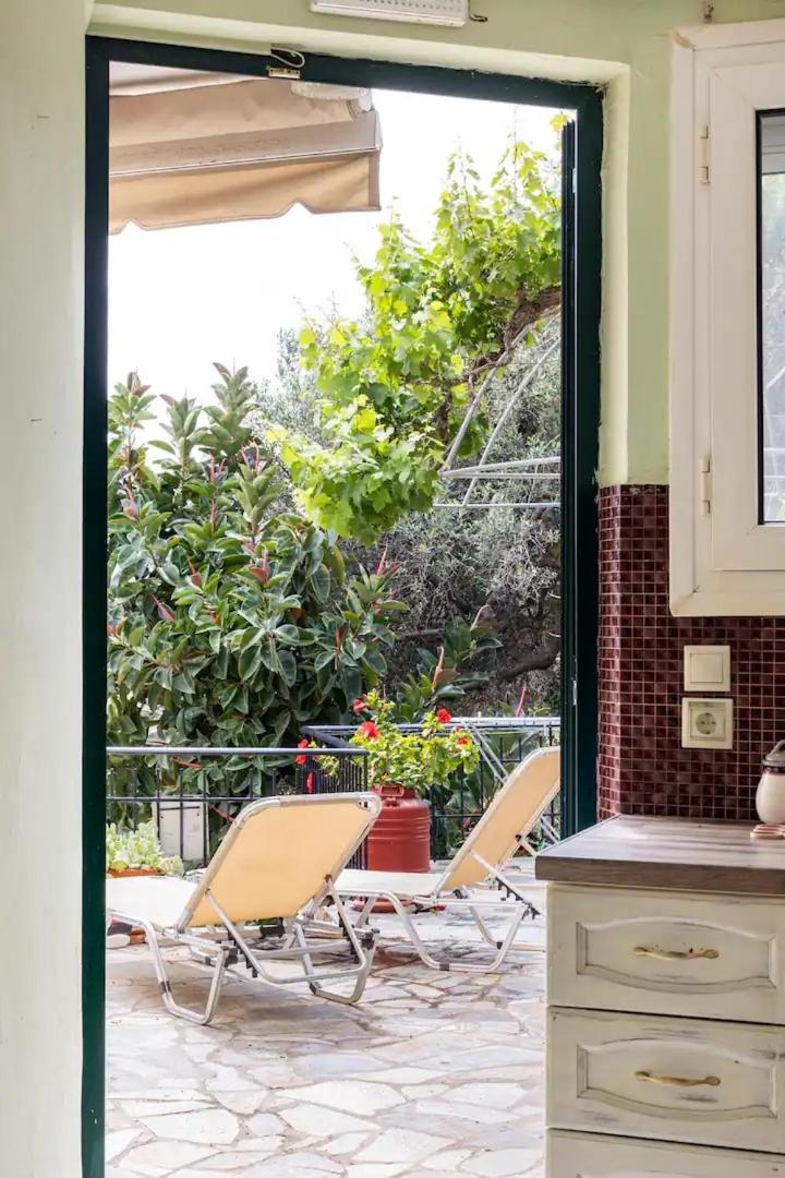 Erato Apartment In Argostoli Экстерьер фото